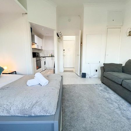 1Bd Glasgow Apartment Екстериор снимка